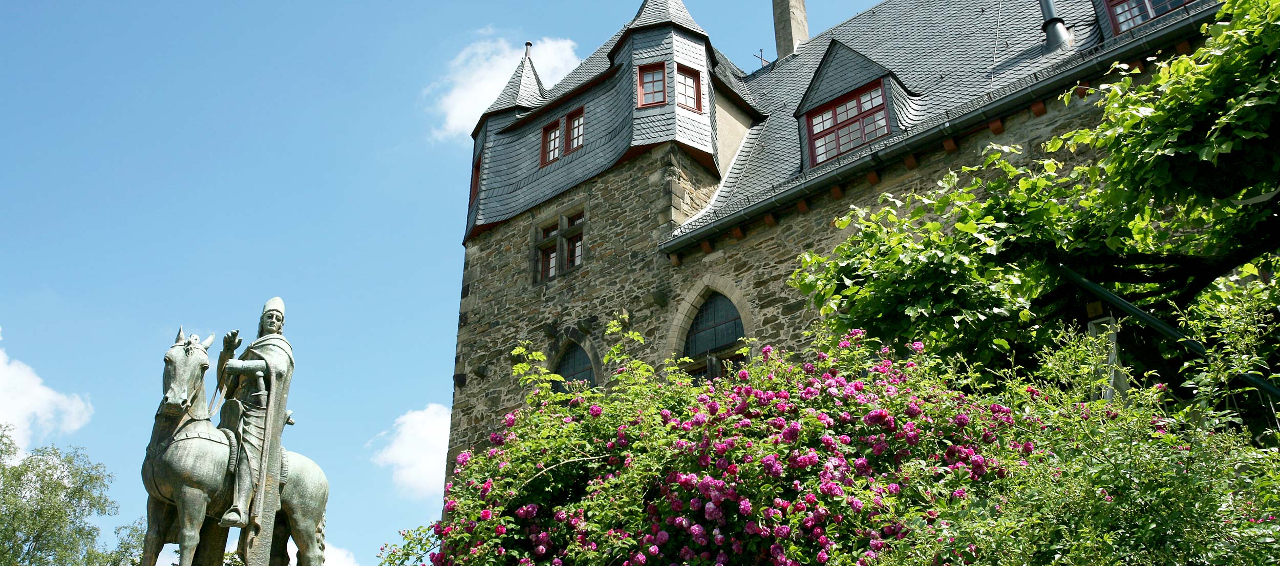 St. Engelbert auf Schloss Burg